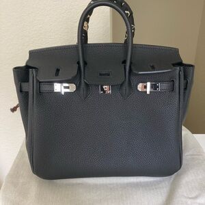 Black Togo Bag Silver 25cm